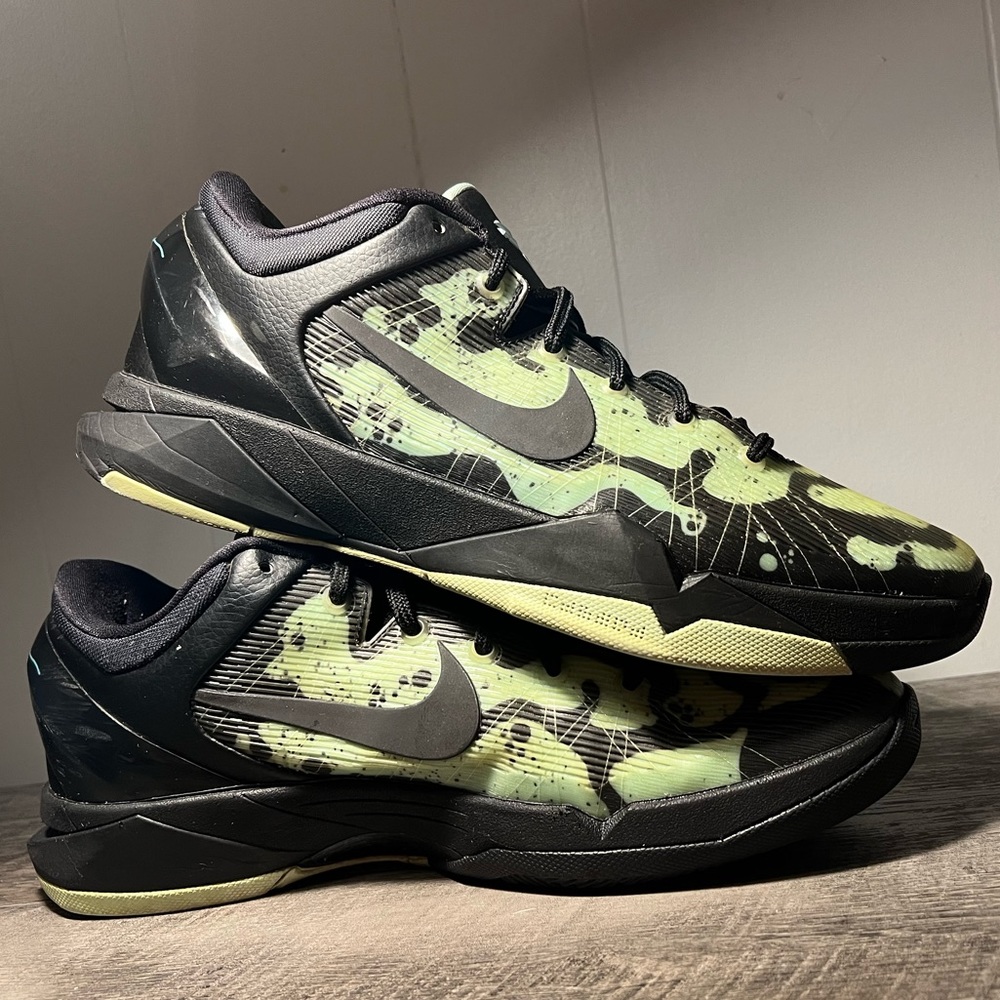 Nike Zoom Kobe 7 System 'Mint Poison Dart Frog' Mens Sneakers Size 11 - Picture 2 of 10